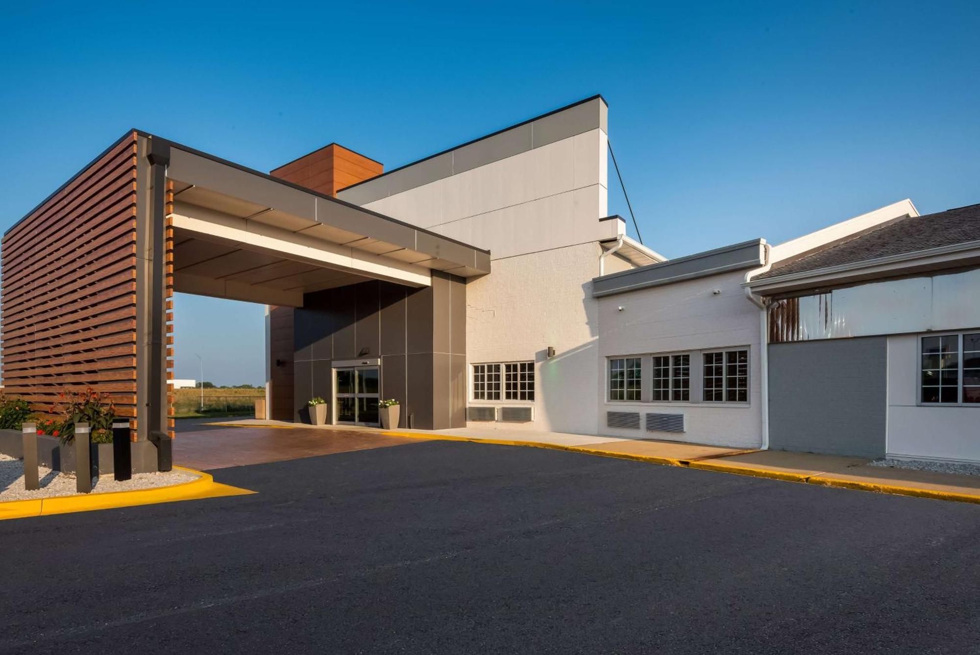 Hotel Wyndham Garden Ankeny Esterno foto